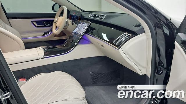 Mercedes-Benz S-Class 2025 — Photo 14/18