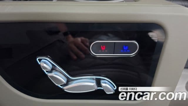 Kia Carnival 2025 — Фото 17/20