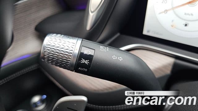 Genesis G90 2024 — ფოტო 33/34