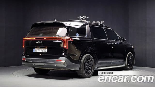 Kia Carnival 2024 — Фото 2/20
