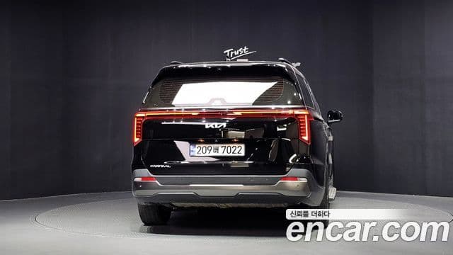 Kia Carnival 2024 — Фото 4/20
