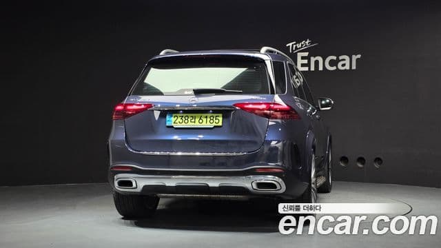 Mercedes-Benz GLE-Class 2024 — Photo 7/39