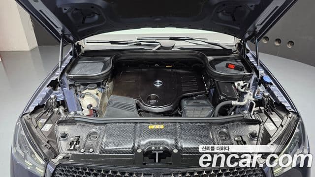 Mercedes-Benz GLE-Class 2024 — Photo 36/39