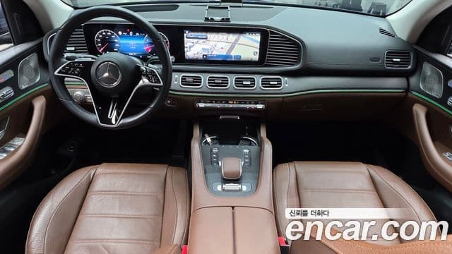 Mercedes-Benz GLE-Class 2024 — Photo 14/39