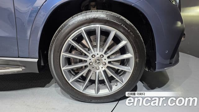 Mercedes-Benz GLE-Class 2024 — Photo 32/39