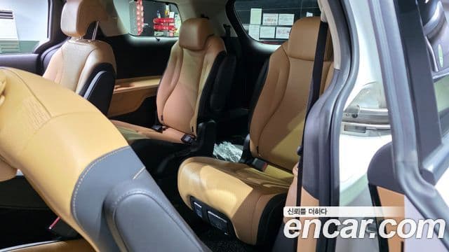 Kia Carnival 2022 — Фото 11/20