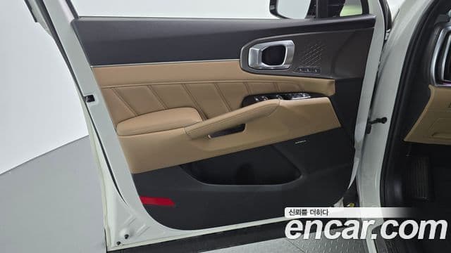 Kia Sorento 2024 — Photo 17/32