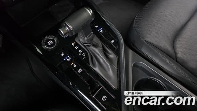 Kia Niro 2022 — Фото 9/20