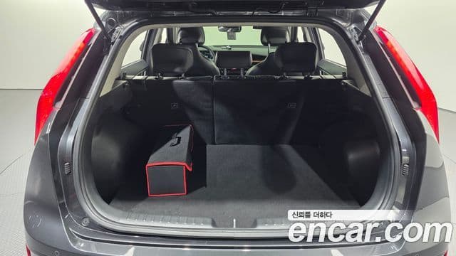 Kia Niro 2022 — Фото 20/20