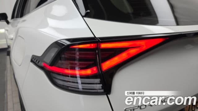 Kia Sportage 2023 — Photo 3/33