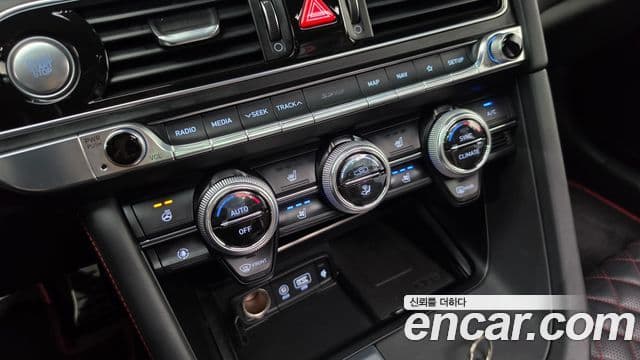 Genesis G70 2019 — ფოტო 26/30