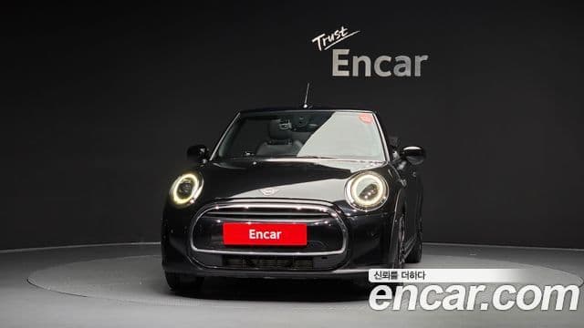 Mini Cooper Convertible 2023 — Фото 3/20