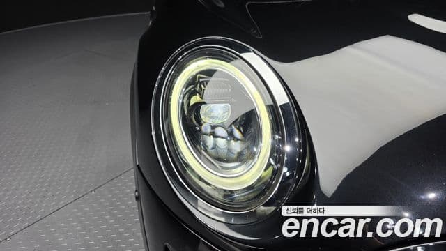 Mini Cooper Convertible 2023 — Şəkil 23/33