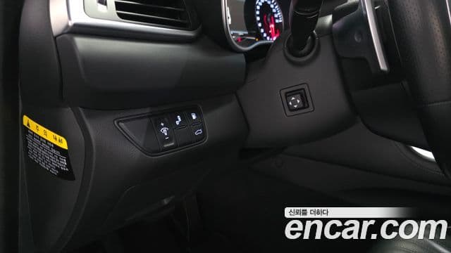 Genesis G70 2018 — Photo 15/33
