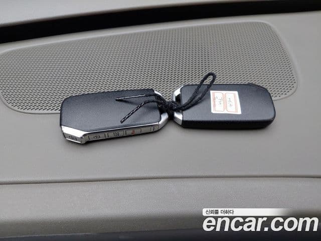 Kia Carnival 2022 — Фото 18/20