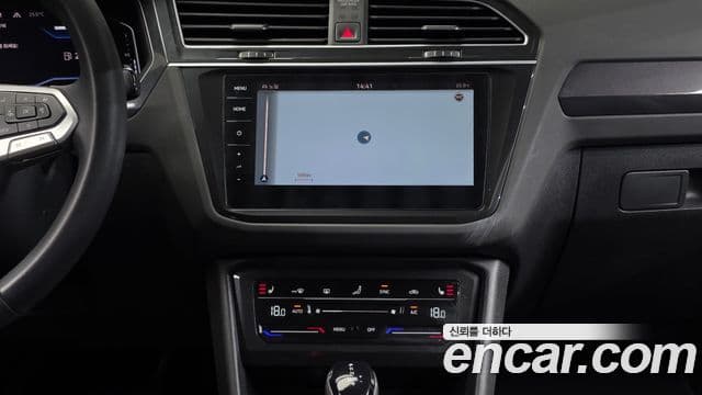 Volkswagen Tiguan 2021 — Şəkil 16/20