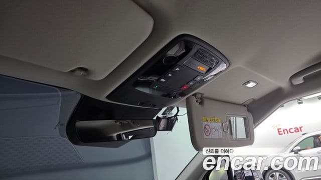 Kia Carnival 2024 — Фото 19/20