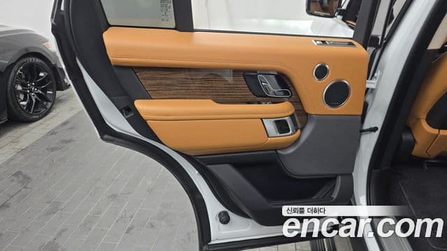 Land Rover Range Rover 2021 — Şəkil 37/41