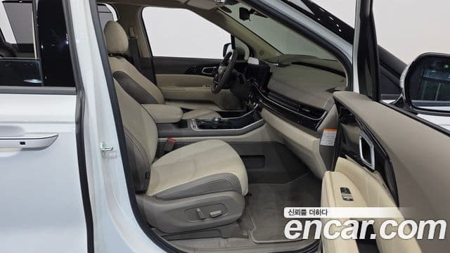 Kia Carnival 2025 — Фото 11/20