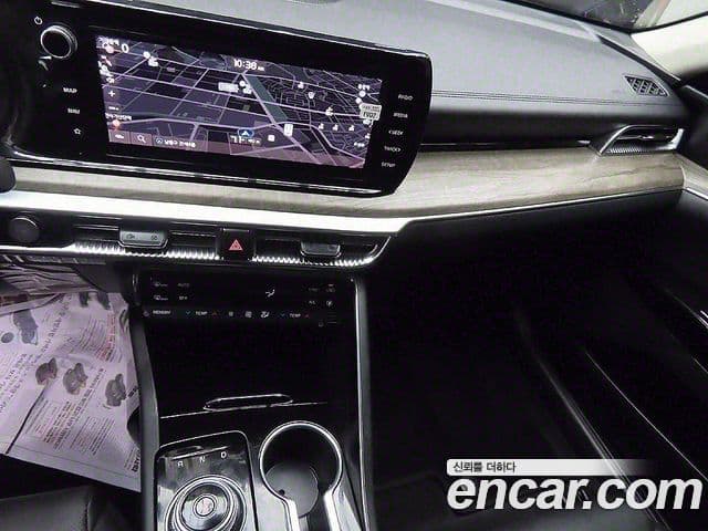 Kia K5 2020 — ფოტო 8/20