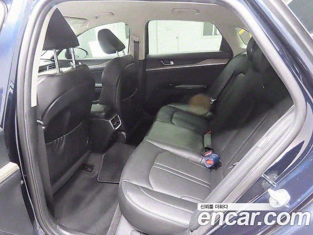 Kia K5 2020 — ფოტო 9/20