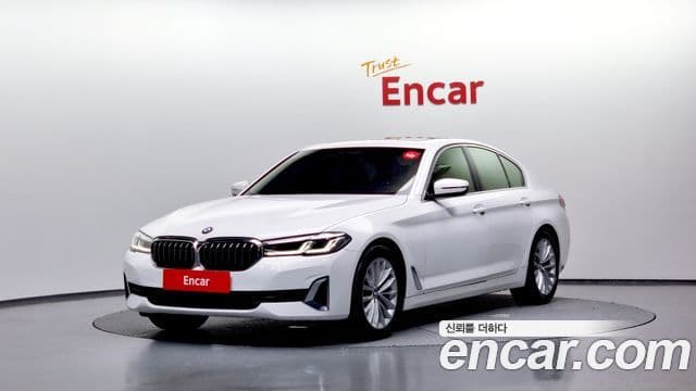 BMW 5 Series 2020 — ფოტო 1/20
