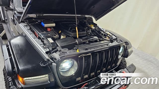 Jeep Wrangler 2019 — Şəkil 6/20