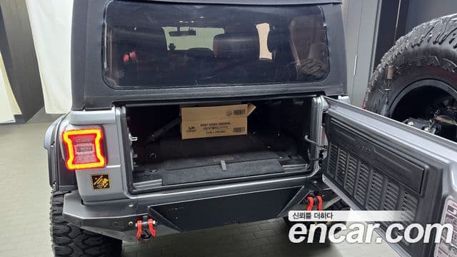 Jeep Wrangler 2019 — Şəkil 20/20