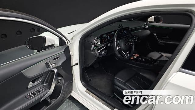 Mercedes-Benz A-Class 2021 — Фото 11/20