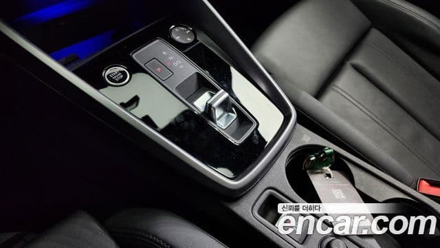 Audi A3 2023 — фото 9 из 20