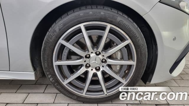 Mercedes-Benz A-Class 2020 — Фото 5/20
