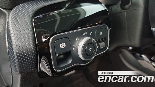 Mercedes-Benz A-Class 2020 — Фото 18/20