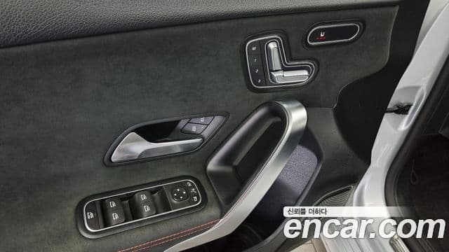 Mercedes-Benz A-Class 2020 — Фото 19/20