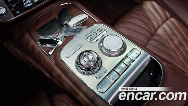 Genesis G90 2022 — фото 9 из 20