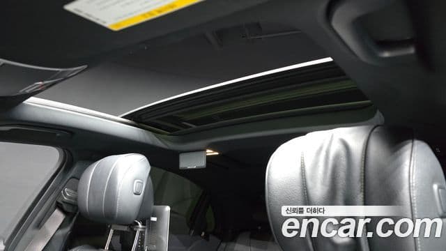 Mercedes-Benz S-Class 2019 — Photo 6/20