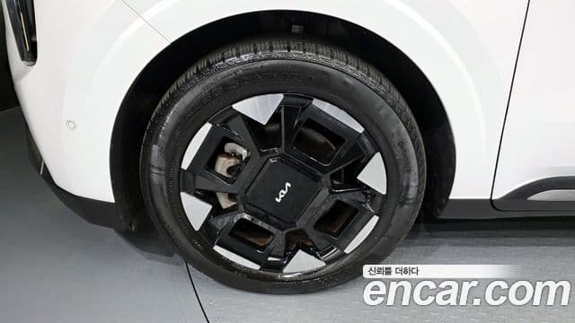 Kia Carnival 2024 — фото 5 из 20