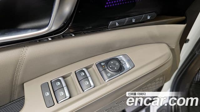 Kia Carnival 2024 — ფოტო 14/20