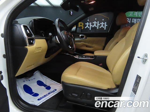 Kia Sorento 2021 — фото 4 из 20