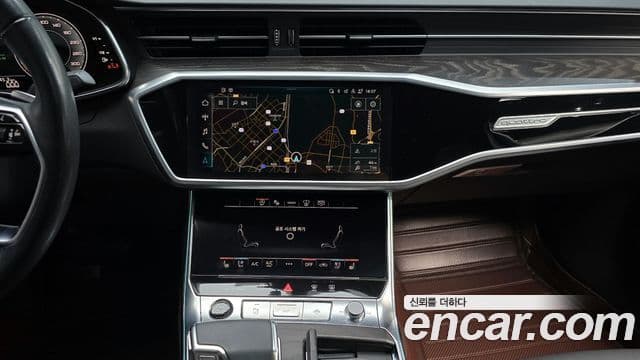 Audi A6 2023 — фото 14 из 20