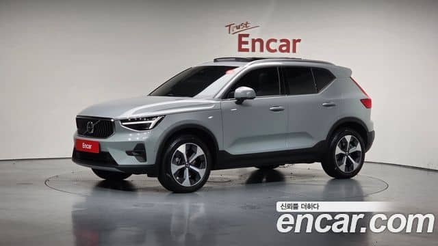 Volvo XC40, 2024
