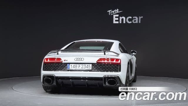 Audi R8 2021 — ფოტო 4/20