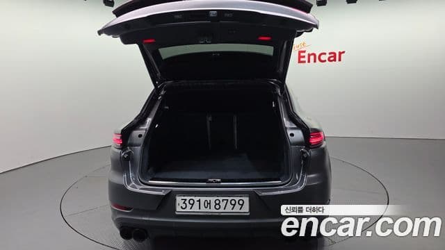Porsche Cayenne 2020 — Şəkil 18/20
