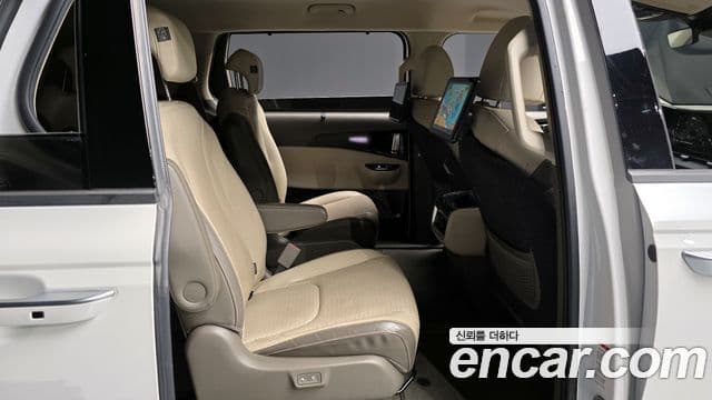 Kia Carnival 2020 — Şəkil 12/20