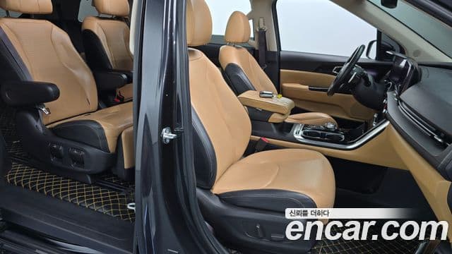 Kia Carnival 2021 — Şəkil 10/20