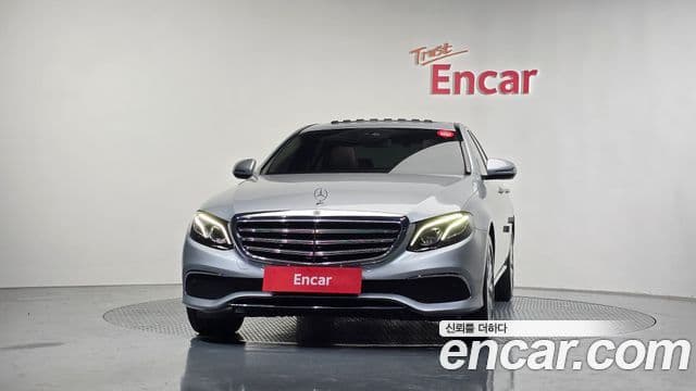 Mercedes-Benz E-Class 2019 — ფოტო 3/20