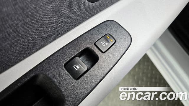 Hyundai The New Avante Hybrid 2021 — ფოტო 13/20