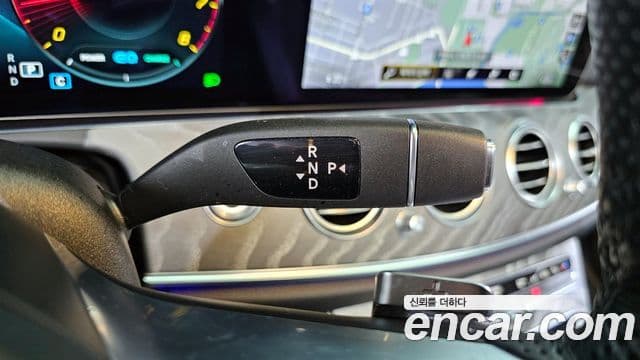 Mercedes-Benz E-Class 2021 — Фото 9/20