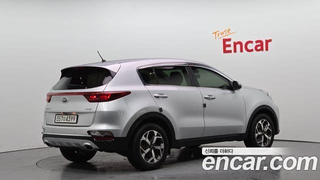 Kia Sportage The Bold 2020 — ფოტო 14/20