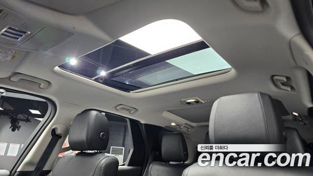 Land Rover Discovery 5 2018 — Şəkil 19/20