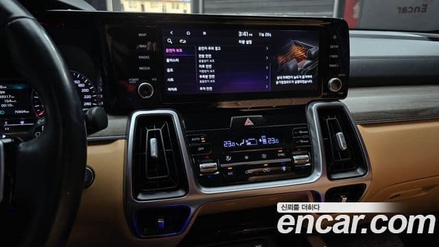 Kia Sorento 2020 — Фото 15/20